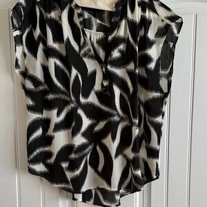 Banana Republic Black and Cream Blouse